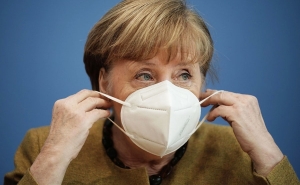 Ангела Меркель планирует снимать ограничения в Германии, а после 22 марта открывать рестораны